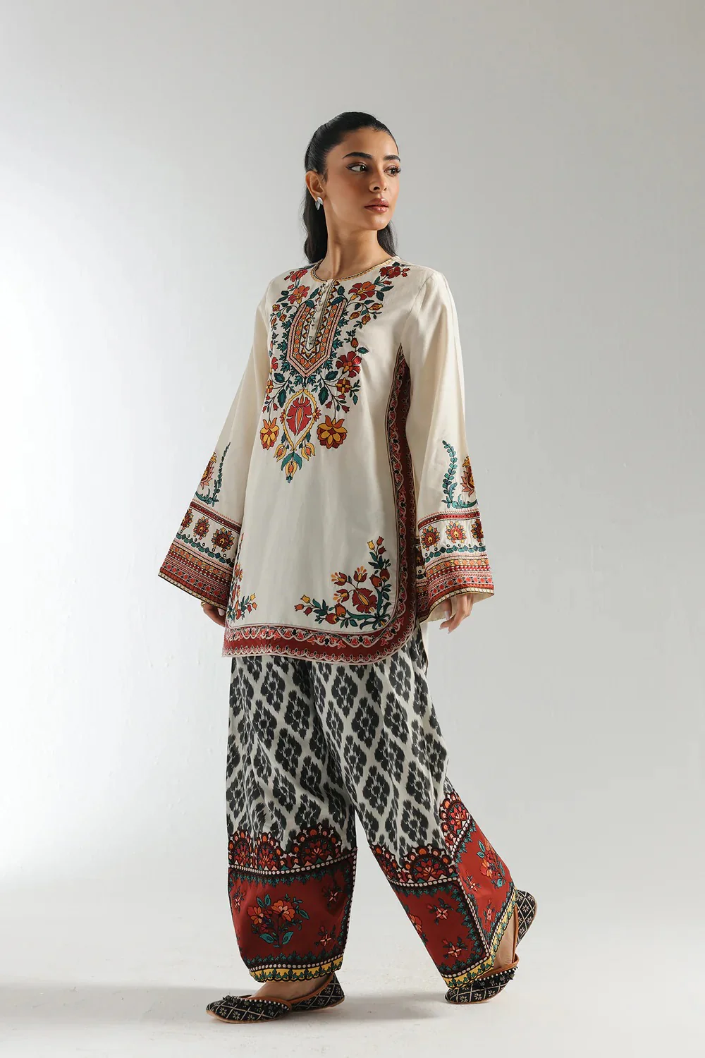 Gulistan Charm 2pc